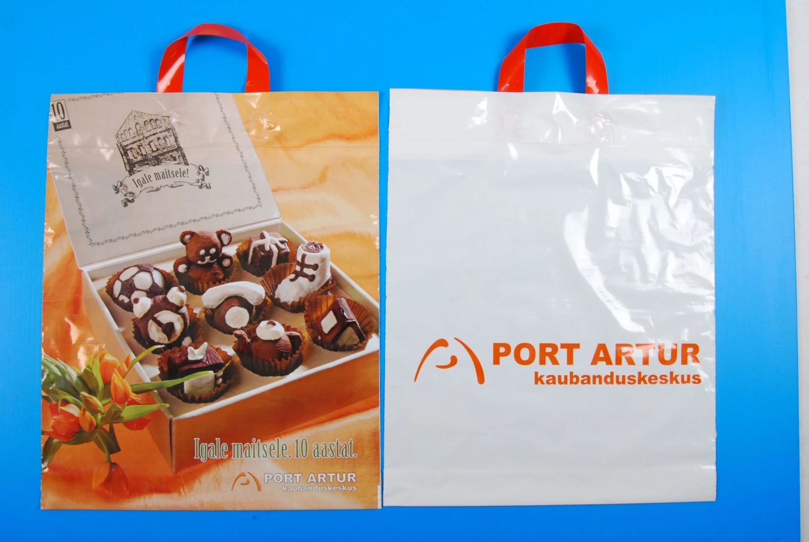 Product example: plastic carrier bags with soft loop handles