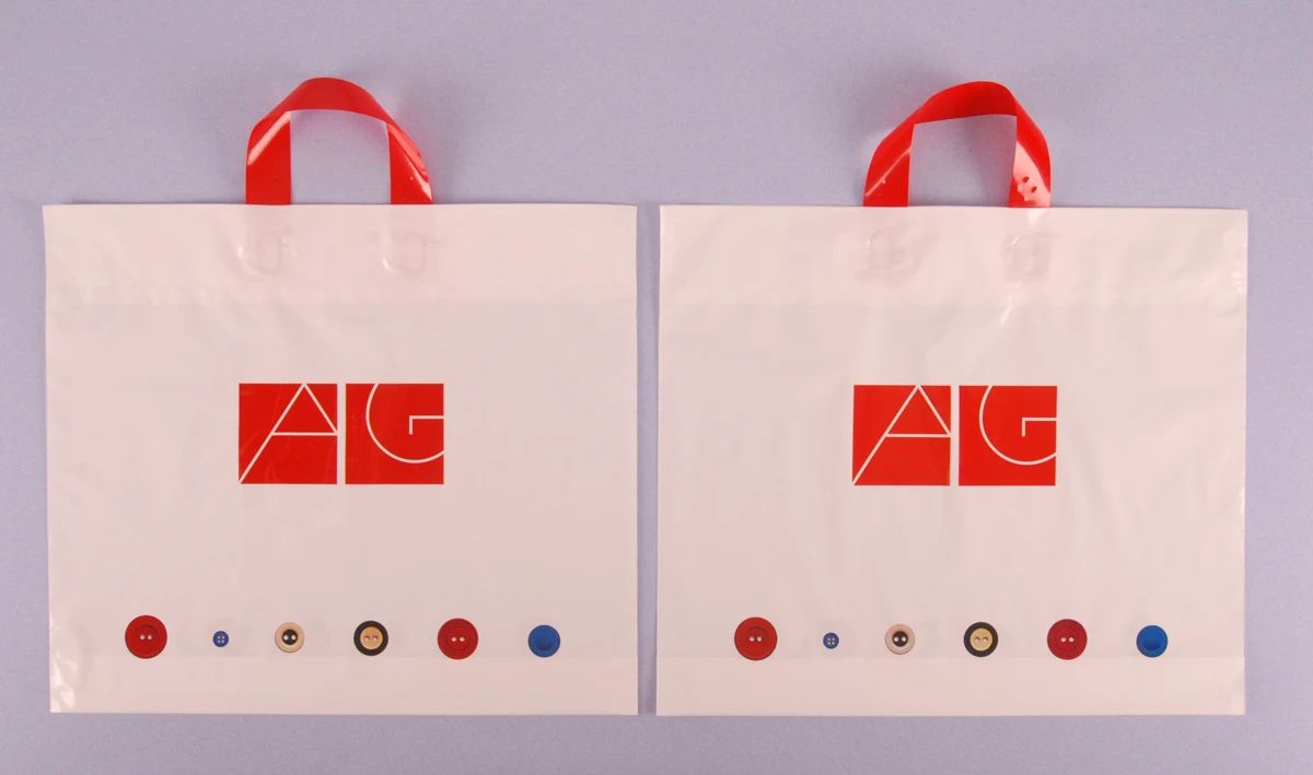 Soft-loop handle plastic bags