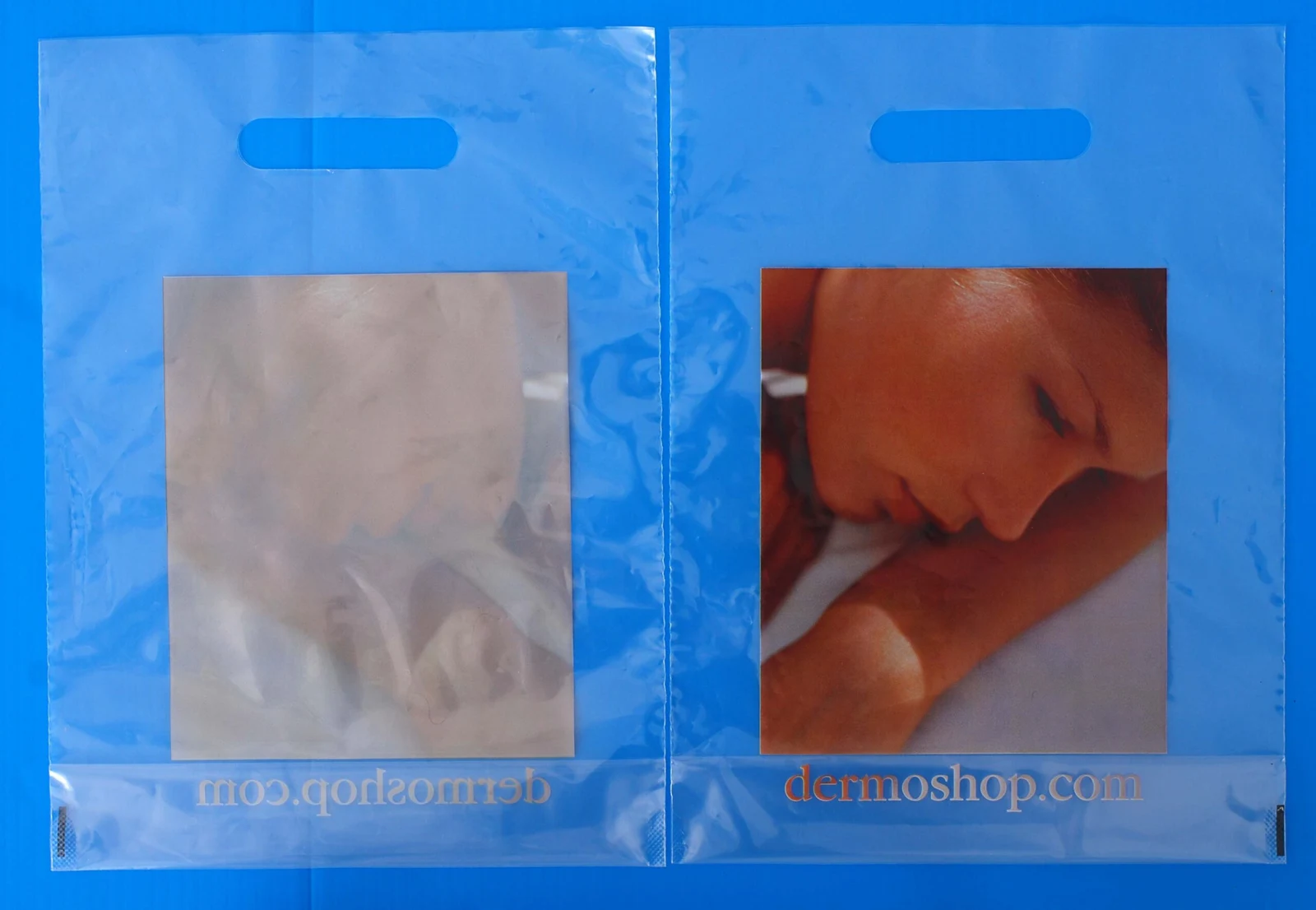 Die-cut handle plastic bags